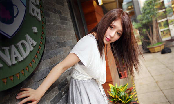 德保想找一个女性生孩子给报酬-｛找个女人生孩子多少钱｝
